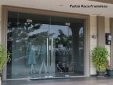 Partisi Kaca frameless