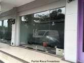 Partisi Kaca frameless